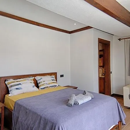 Villa De Bueyuek Havuzlu, Jakuzili Muestakil *