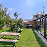 别墅 De Bueyuek Havuzlu, Jakuzili Muestakil *