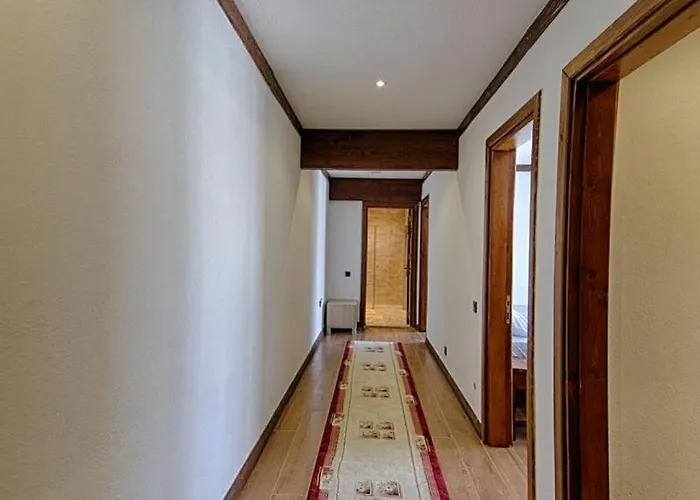 De Bueyuek Havuzlu, Jakuzili Muestakil Fethiye